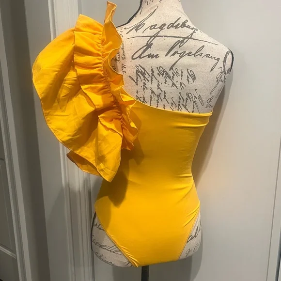 Zara Large Ruffle One Shoulder One Piece Swimsuit in Bright Yellow - Picture 12 of 15
